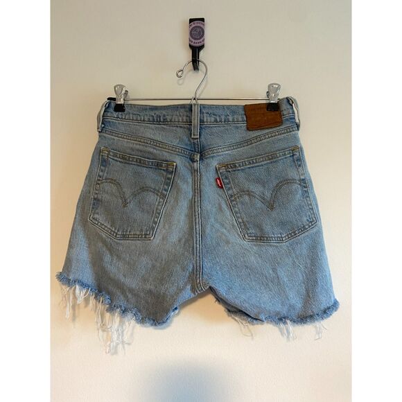 Levi's Classic Wedgie Shorts Women's size 27 Light Wash BUTTON FLY - Picture 2 of 4